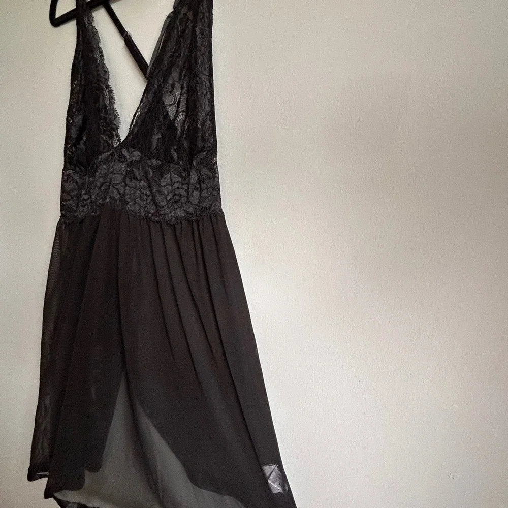 N/A black sheer
